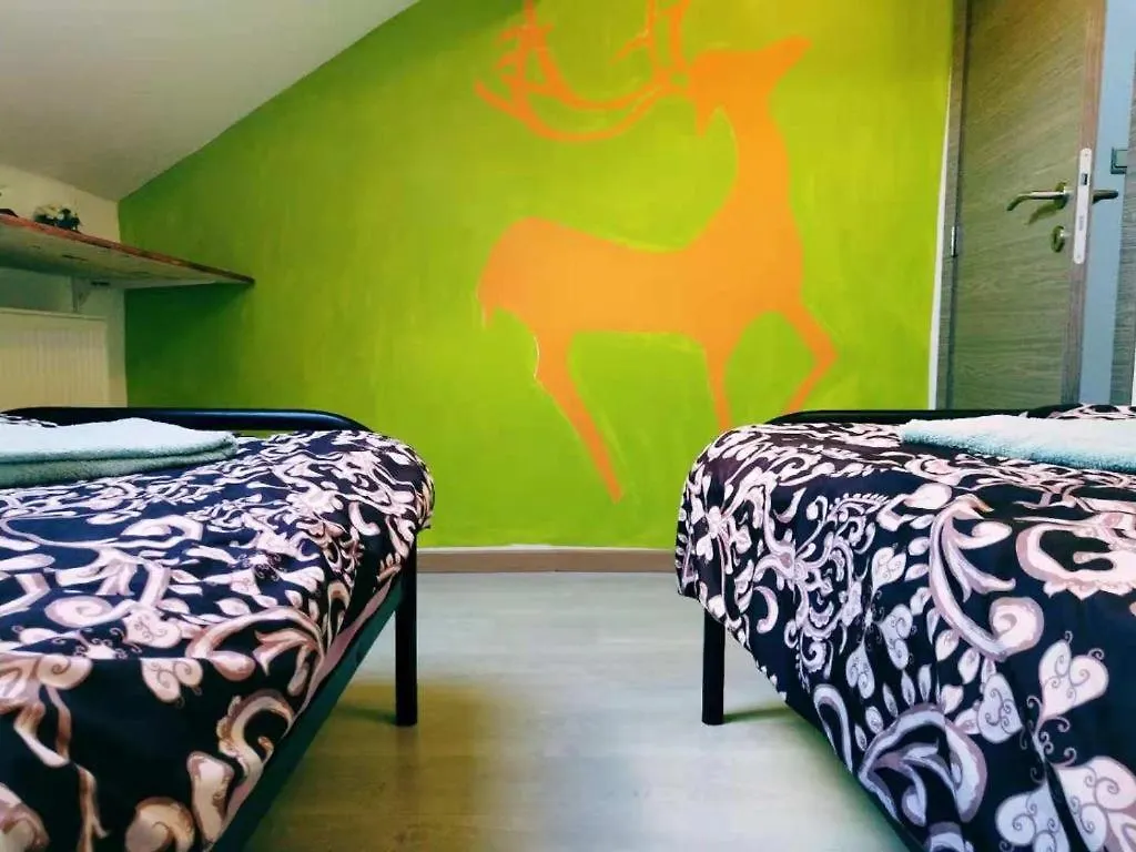 Homestay szállás Cozy Rooms With Share The Bathroom And Kitchen Brüsszel
